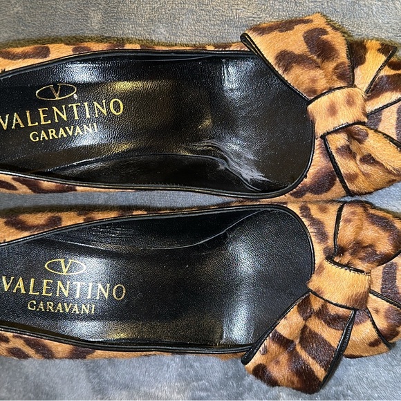 Valentino Garavani Animal Print Heels size 7.5 - Picture 11 of 12